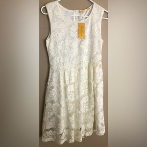 OIN EIN Lacy Dress  NWT  Size S